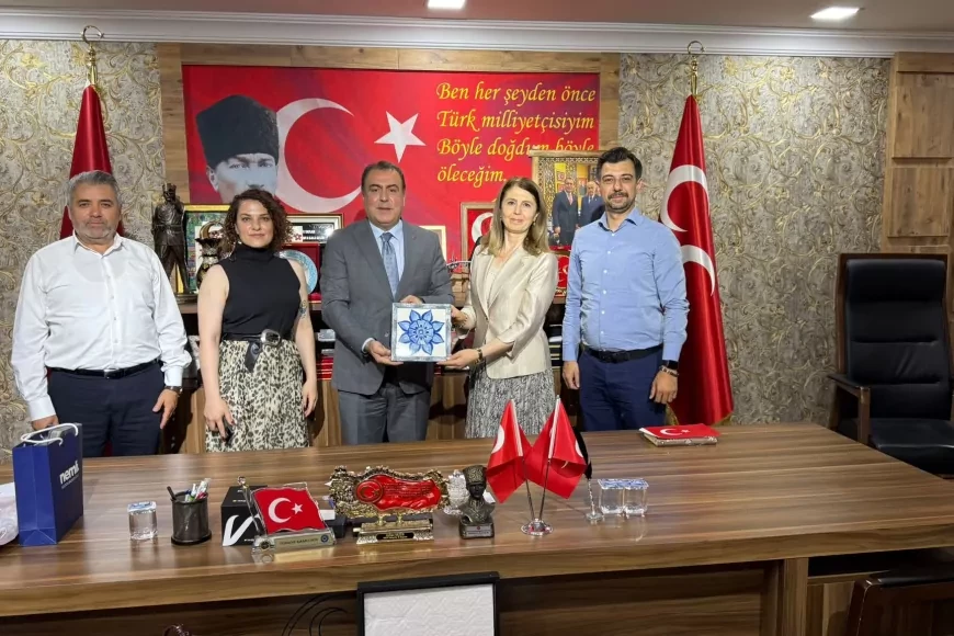 MHP Eskişehir İl Başkanı Ayhan Sezer, Dilara Tambova’nın Hayırlı Olsun Ziyaretini Kabul Etti