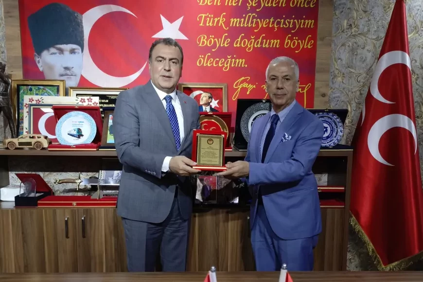 MHP Eskişehir İl Başkanı Ayhan Sezer: “Eskişehir İçin Taş Üstüne Taş Koyan Herkesin Yanında Oluruz”