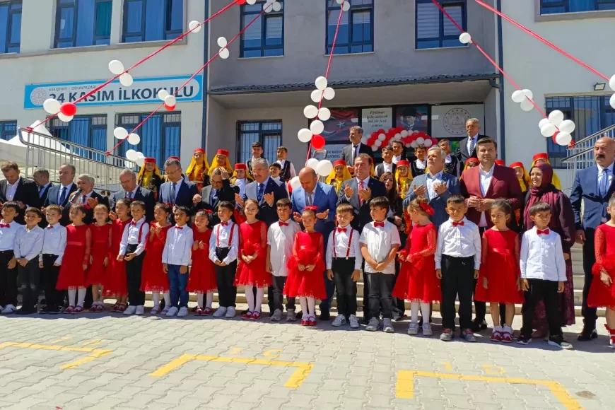 Milliyetçi Hareket Partisi Eskişehir İl Teşkilatı 24 Kasım İlkokulu’nun Açılış Törenine Katıldı