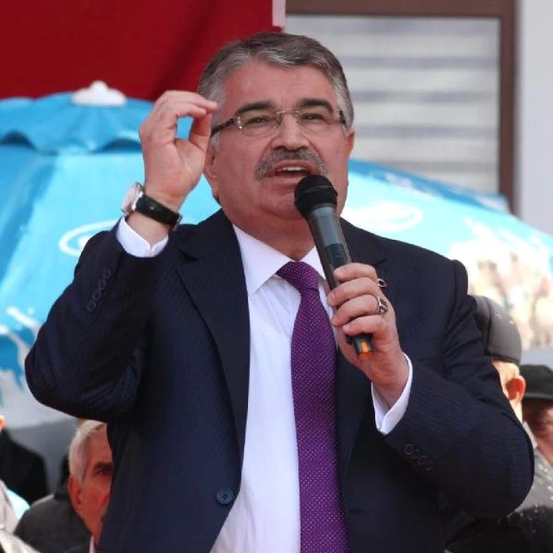 Eski İçişleri Bakanı İdris Naim Şahin ifade verecek