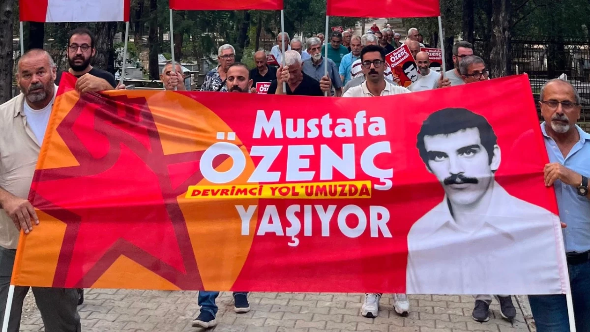 Mustafa Özenç ölümünün 45’inci yılında mezarı başında anıldı