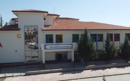 Eskişehir’de Sportif Yetenekli Öğrenciler İçin Kurulan Fethi Heper Spor Ortaokulu Resmî Törenle Açılıyor